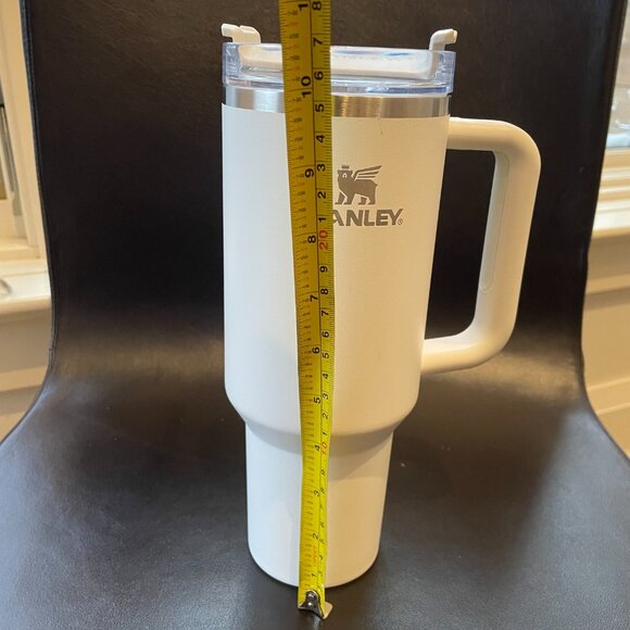 NEW Stanley White 40 OZ. Tumbler-The Quencher H2.0 FlowState™ Tumbler |1.18 L - Picture 8 of 8